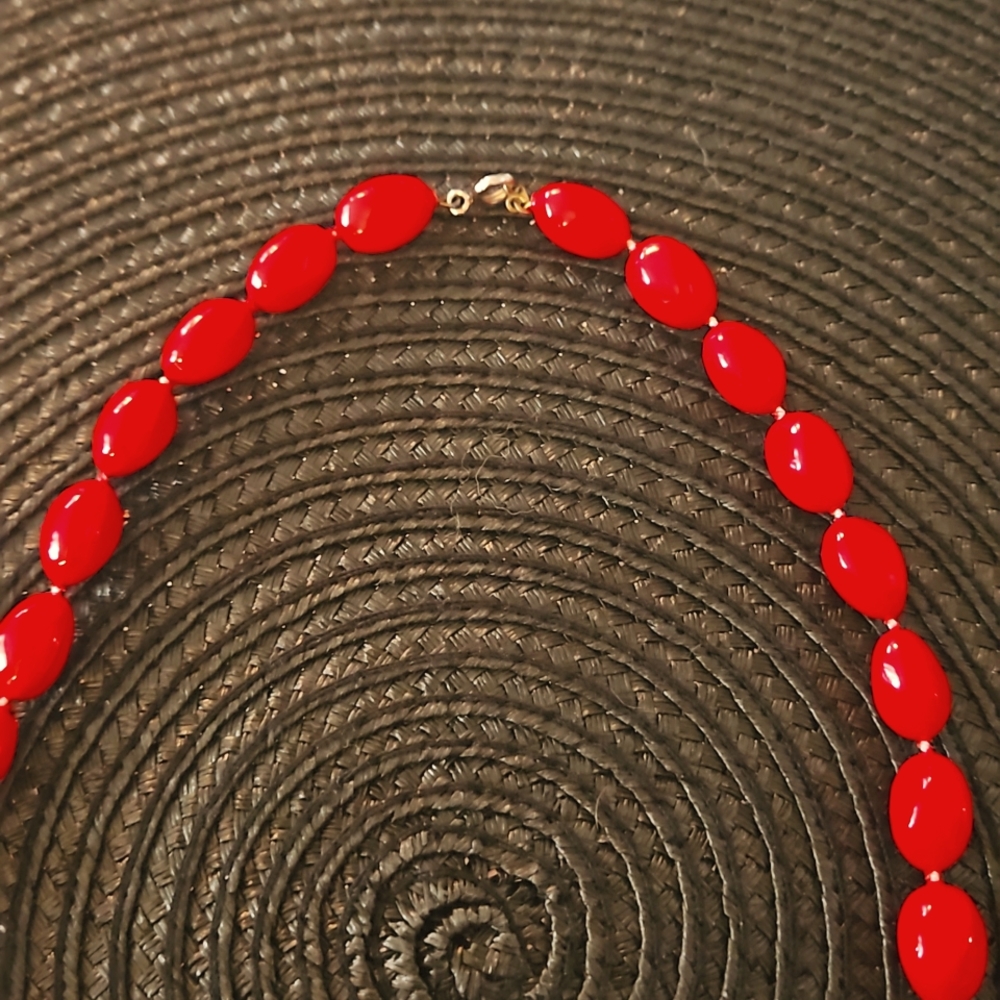 Red Beaded Necklace - Picture 3 of 4